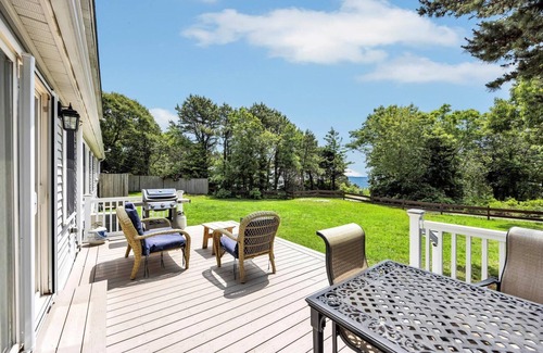 Cataumet House | Scraggy Neck 5-Bedroom Ocean View Retreat