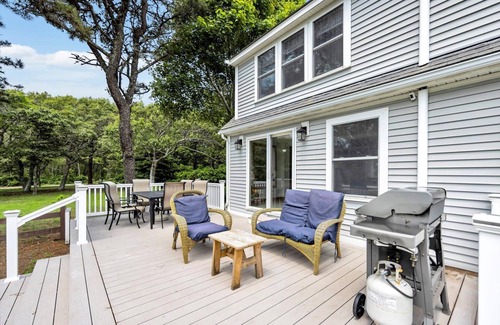 Cataumet House | Scraggy Neck 5-Bedroom Ocean View Retreat