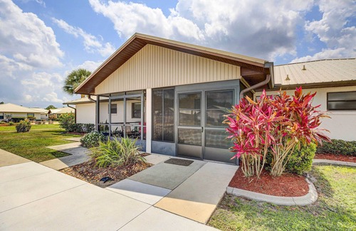 Highland Villa | Screened Patio & Grill at Sebring Resort Community