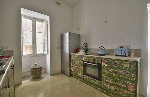 Floriana Apartment | Sea Breeze Apartment