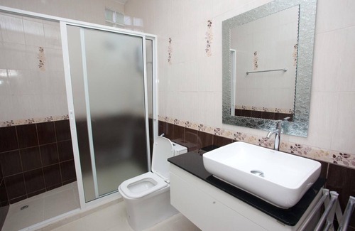 Cha-am House | Sea Breeze Guest House