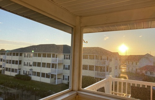 Rehoboth Beach Condo | Sea-duced by the Sea! 2 bed 2 bath condo minutes from everything!