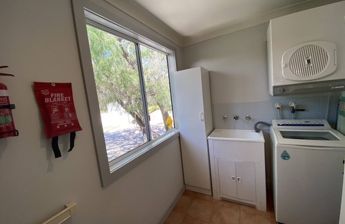 City Of Busselton House | Sea'Esta Sands - Absolute Beachfront Property