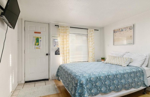 Rockaway Beach House | Sea Haven Motel Unit 4