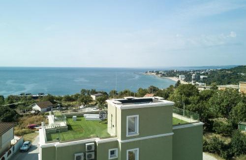 Saints Constantine and Helena Apartment | Sea lounge