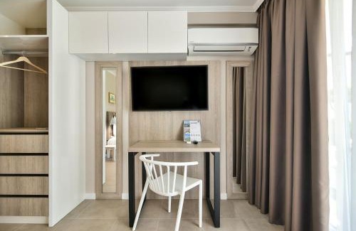 Saints Constantine and Helena Apartment | Sea lounge