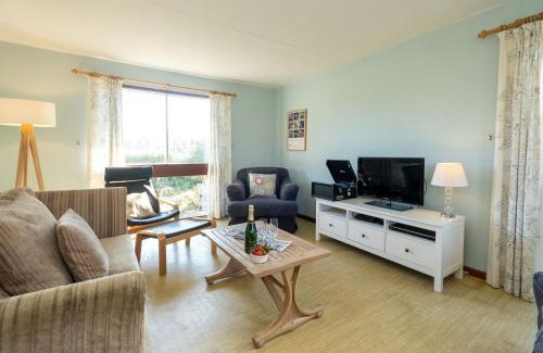 Thorpeness House | Sea Poppies