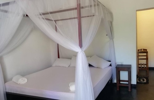 Pottuvil Division 2 House | Sea shells Inn Arugambay