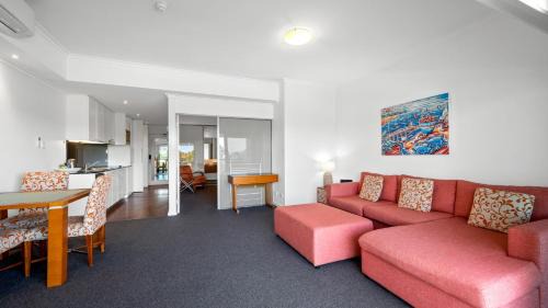 Mandurah House | Sea Side 104