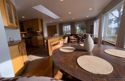 Crescent City North House | Sea Song Beach House