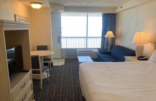 Ortona Park Apartment | Sea Swept Ocean Front Studio
