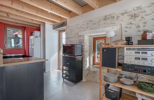 Prefailles Ski Chalet | Sea view, 30m from beach, 5 adults & 1 child