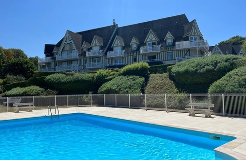 Villers-sur-Mer Apartment | Sea view apartment, 3 rooms, 5 min walk from beach and town center