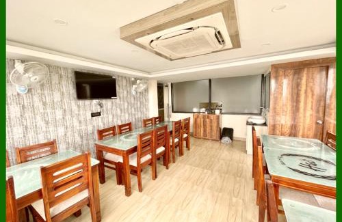 Haridwar Hotel | SEA VIEW from ROOFTOP - LUXURY HOTEL AOL ! PURI