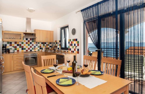 Ravni House | Sea-View Holiday Home, Ravni