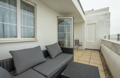 Montpelier Apartment | Sea View Luxury Penthouse 2
