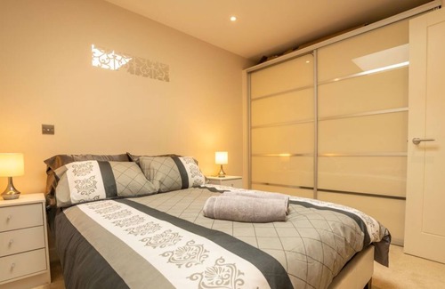 Montpelier Apartment | Sea View Penthouse 2
