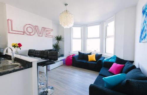 Margate Apartment | Sea View Sanctuary Apartment!