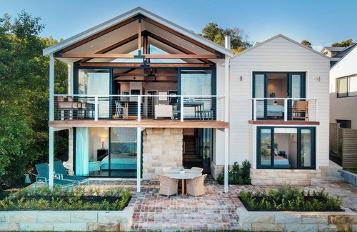 Killcare Heights House | Sea View Serenity by HolidayCo.