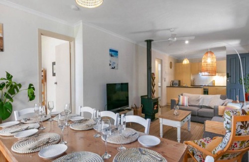 Port Willunga House | Sea-Vine Hideaway by Wine Coast Holiday Rentals