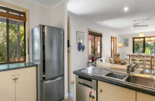 Port Willunga House | Sea-Vine Hideaway by Wine Coast Holiday Rentals