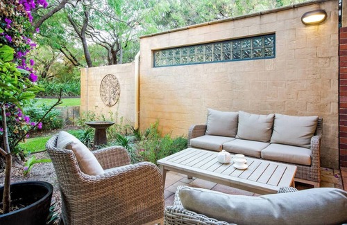 Broadwater House | Sea Vista Beachside Resort style Bliss