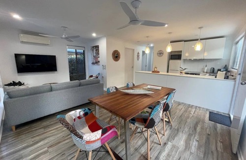 Mermaid Beach Villa | Seabreeze Villa on Mermaid Beach - Broadbeach