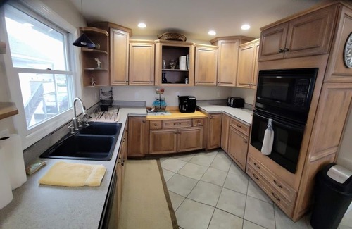 Seabrook Apartment | Seabrook Beach MULTIWEEK/LAST MINUTE DISCOUNTS winter rental 12/1-6/15