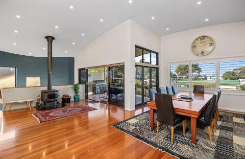 Mollymook Beach House | SeaClusion
