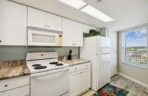 Fort Walton Beach Condo | Seacrest 511 is a Gulf side 2 BR on Okaloosa Island by RedAwning
