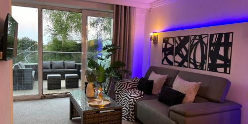 Westbourne Apartment | Seafront Apartment Azure