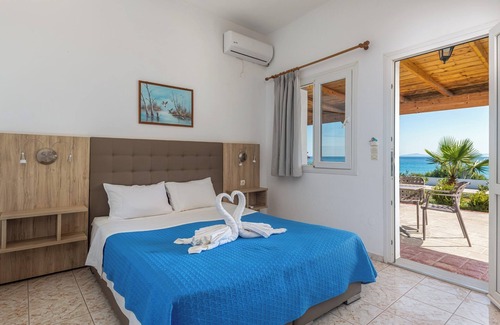 Kefalos Hotel | Seafront apartment in the bay of Kefalos, Kos