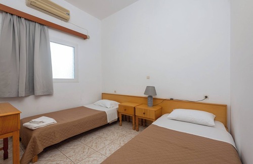 Kefalos Hotel | Seafront apartment in the bay of Kefalos, Kos