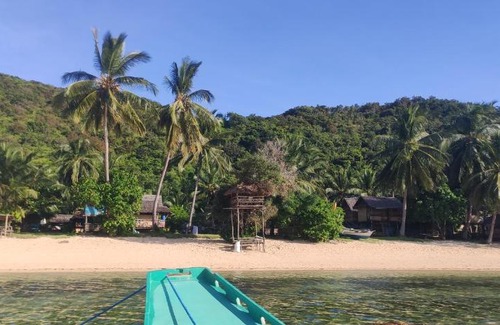 Busuanga Cabin | Seafront Cottage Ocam Ocam Beach