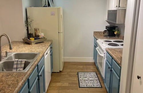 Crane Hill House | Seagrove 30A 2 bedroom plus bunks easy beach access -4 bikes
