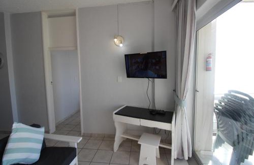 Margate Beach Apartment | Seagull 412