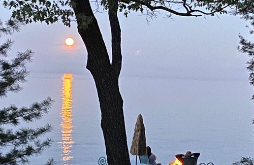 Sheboygan Cottage | Seagull Beach Guest House, Unique Lake Michigan Cottagenon private beach