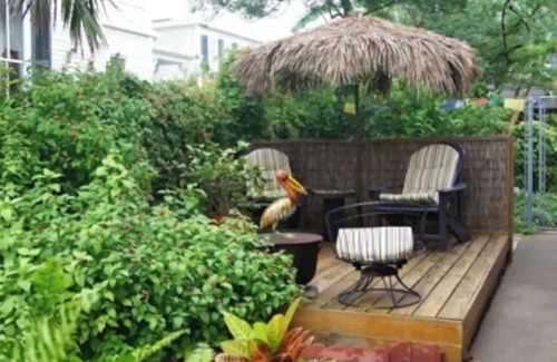San Jacinto Apartment | Sealy Suites D Historic East End - Walk to Beach, UTMB & Strand