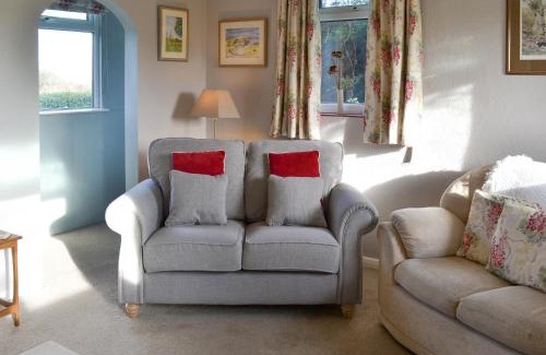 Fraisthorpe House | Searchlight Cottage