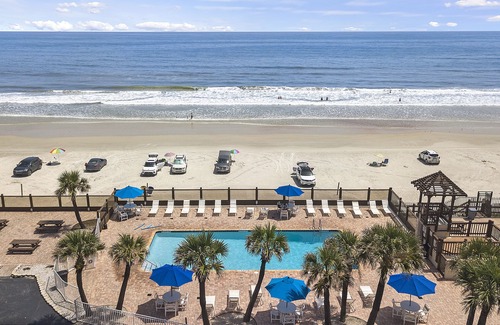 Bostwick Park Condo | Seas the Day! 🏝 Trendy Beachfront Studio!