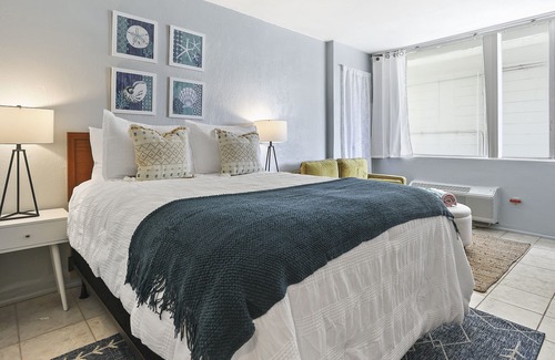Bostwick Park Condo | Seas the Day! 🏝 Trendy Beachfront Studio!