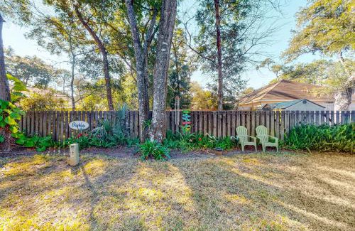Saint Simons Island Apartment | Seas the Day