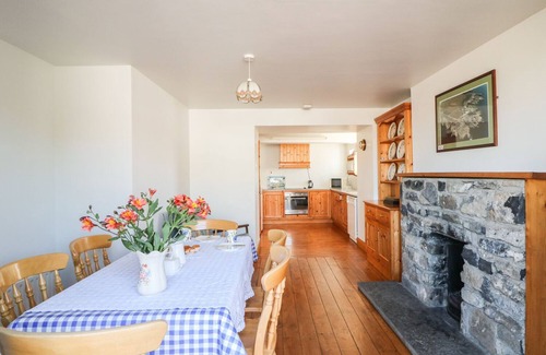 Slade Cottage | SEASCAPE, family friendly in Fethard-On-Sea, County Wexford
