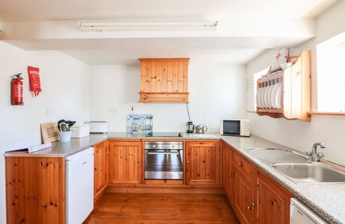 Slade Cottage | SEASCAPE, family friendly in Fethard-On-Sea, County Wexford