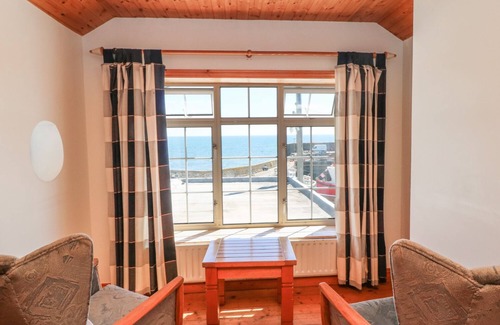 Slade Cottage | SEASCAPE, family friendly in Fethard-On-Sea, County Wexford