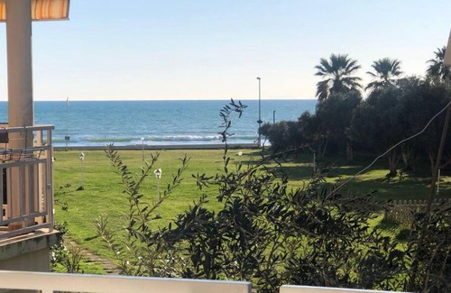 Side Apartment | SEASİDE Beachfront Serviced Apartment