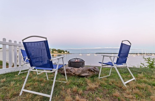 Warwick Apartment | Seaside Apartment in New England Victorian-2 Bedrooms/1 Bath