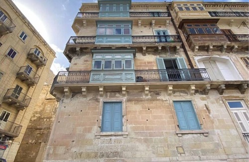Madliena Apartment | Seaside Bliss: 2-Bedroom Penthouse, Stunning Views