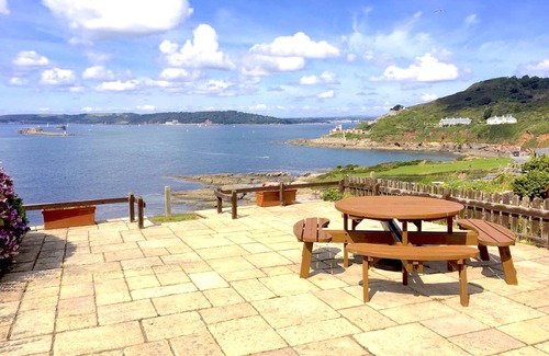 Plymouth Ski Chalet | Seaside Bolt Hole Cosy Southfacing Coastal Chalet w/Superb Panoramic Sea Views