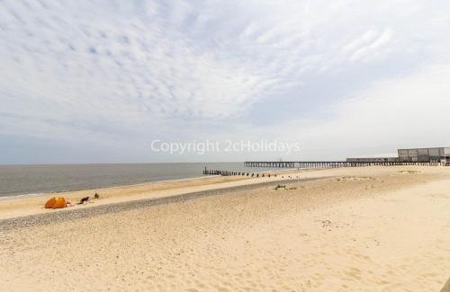 Lowestoft House | Seaside Cottage In Lowestoft In Suffolk Ref 99004U